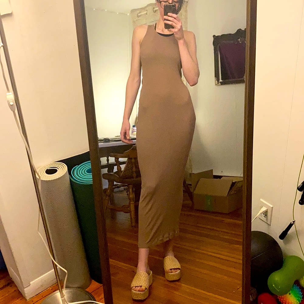 Maxi taupe dress